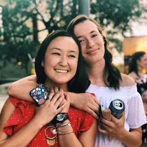 Meet your Posher, Dana